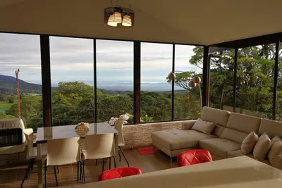 Image de Cozy cabin surrounded by nature with breathtaking views for total relaxation
