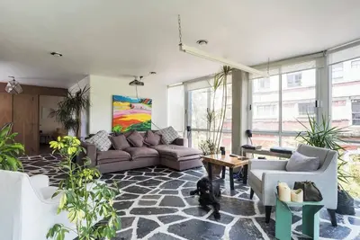 Image de Enchanted Heaven Plant-Filled Penthouse with 5 Br