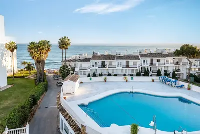 Image de Calahonda Seafront by Alfresco Stays