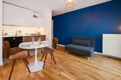 Image de Léonard de Vinci - Studio avec parking privé à Massy