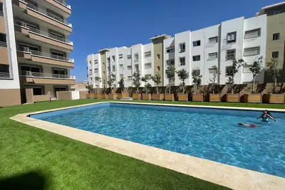 Image de un bel appartement vue sur piscine au centre ville d'Agadir. maximum 6 voyageurs