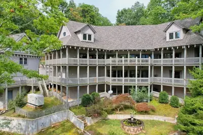 Image de Charming 8-bedroom cabin in marvelous Sky Valley