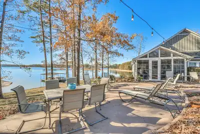 Image de Lakefront Gem w/ Boat Dock & Patio in Fair Play