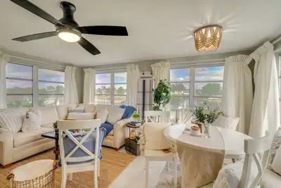 Image de Dock & Lanai: Waterfront Punta Gorda Cottage