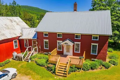 Image de Historic 5-bedroom farmhouse with near Smuggler's Notch
