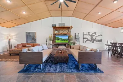 Image de Twisted Tree with Arkansas River Views and Hot Tub