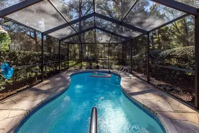Image de Withlacoochee Riverhouse - Pool - Dock - Canoes - DogOk - FirePit - ExersiceRoom