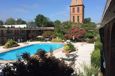 Stylish Flat in Dt Durham-Sep A/C-downtown walkable