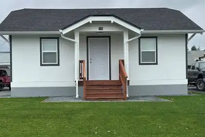 Image de Charming 2-bedroom house in Eatonville