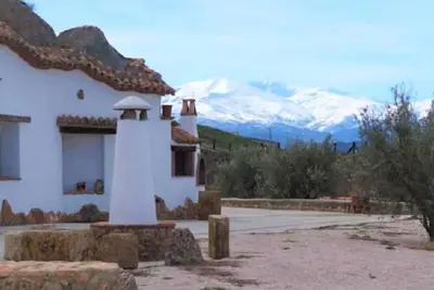 Image de Maison de campagne 'Los Cerezos' avec piscine partagée, Wi-Fi et climatisation