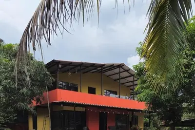 Image de La Ponderosa, a cabin in Villeta, Colombia. a private pool for corporate retreat