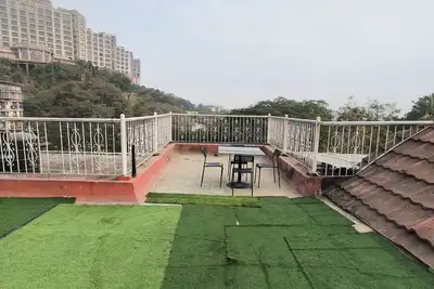 Image de villa with WiFi and Ac in vibrant Mumbai