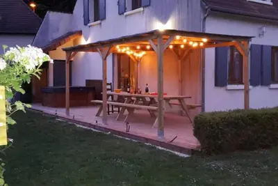 Image de Gîte familial - Au bord du canal du Nivernais