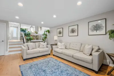 Image de The Yachtsman Condos. Unit 4 Poolside 3bd--Updated, A/C, Private Deck, Association Beach & Pool