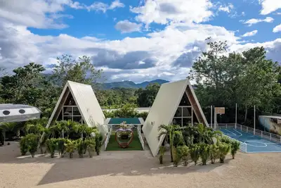 Charming 2 Bedroom A-Frame w\/ Loft - Wi-Fi, A\/C, Kitchenette, Tv's, Living Area