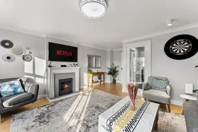 Image de Stylish House in Wakefield - Sleeps 6