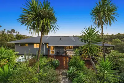 Image de Spacious Paihia Dark Sky Retreat with Spa Pool and Fireplace