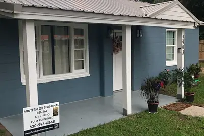 Image de Charming Marsh Retreat near Dt Beaufort, Restaurants, Stores, Msa Military Base