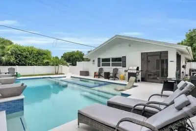 Image de Luxe Sunset Splash, Best Beaches, Heated Pool, Lg Hot Tub, Shopping, Restaurants