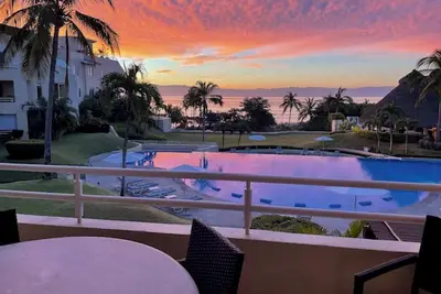 Image de Paradise in Punta de Mita. Beachfront with pool!