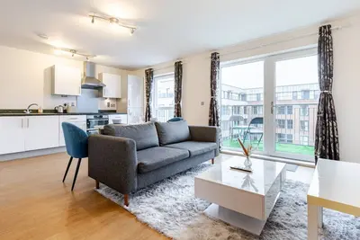 Image de Modern & Relaxing 2 Bed Flat with Balcony, Easy London Access