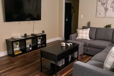 Image de Iron City of South Side Flats Charming 2-bedroom Unit