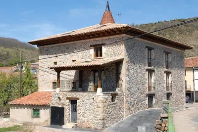 Image de Maison de campagne \"El Mirador Del Pedroso\" avec vue sur les montagnes, terrasse privée et Wi-Fi