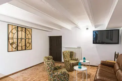 Image de Maison de campagne \"Paisajes Del Ebro\" avec terrasse privée et Wi-Fi