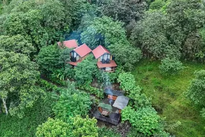Image de Cozy romantic cabin with jacuzzi near La Fortuna and Arenal Volcano, Costa Rica