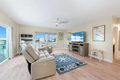 Image de Cozy 1-bedroom condo with WiFi, Ac in charming Satellite Beach Beach
