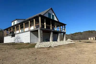 Image de Riverfront New 4-bedroom house with WiFi and Ac in Calico Rock