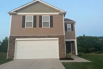 Image de Spacious 4-bedroom building in lovely Boiling Springs with WiFi, Ac