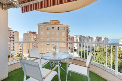 Image de Appartement 'Mistral Apartment La Manga' avec vue sur mer, Wi-Fi et climatisation