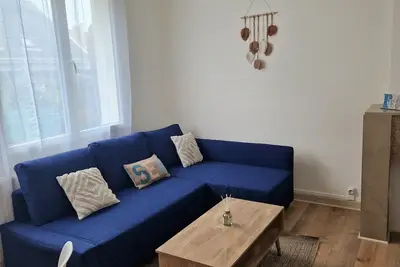 Image de A 300 m de la plage, Place de parking privée, Eau douce, Netflix, Primes Vidéo
