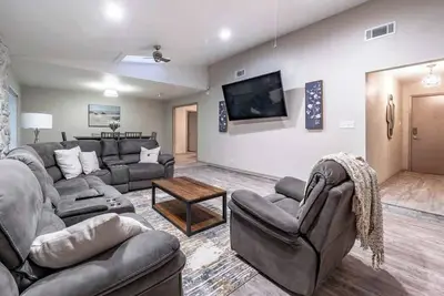 Image de 806 Estate - 4br/2ba - South Lubbock
