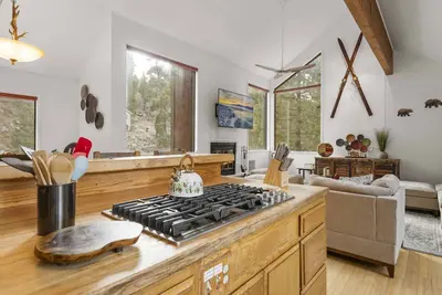 Image de BoulderBay Peak+HotTub+PetFriendly+Heating+Views!