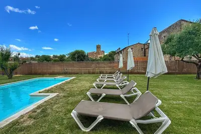 Image de Preciosa casa de pedra familiar a la Costa Brava - Pirineu