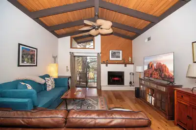 Image de Prickly Pearadise: 3-bedroom condo in Sedona with hot tubs, pool & tennis