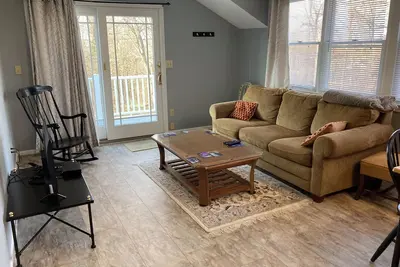 Image de New One Bedroom Apartment Centrally Located in Southbury