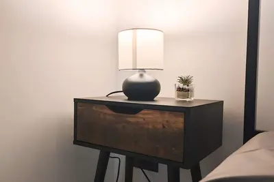 Image de Entirely renovated elegant apartment in downtown Alexandria