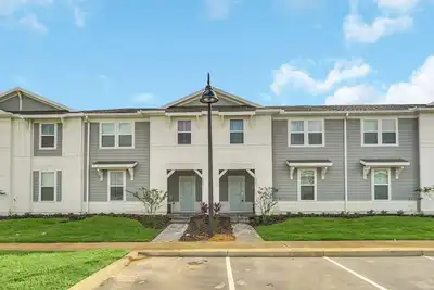 Image de Amazing 5 Bed Townhome with Game Room and Splash Pool-1269bid