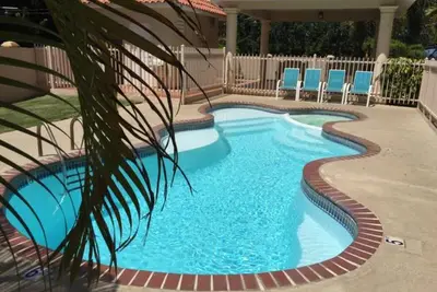Image de Charming 2-bedroom condo in delightful RincĂłn with Ac, pool, beach, parking. .