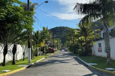 Image de House in a gated community on Pernambuco beach - Guarujá/Sp.