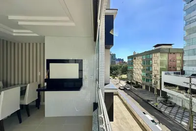 Image de 3 bedroom apartment close to the sea, next to Bassani square.
