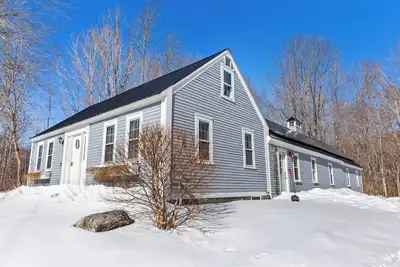 Image de Modern Post & Beam Farmhouse near Lake Winnipesaukee and Castle in the Clouds