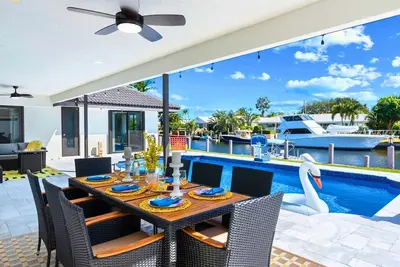 Image de Waterfront | Boat Rental | Heated Pool | Games Room | Sleeps 8