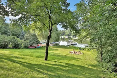 Image de Lakefront: Kayaks /paddleboard/canoe included on Crystal Lake