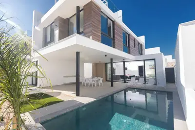 Image de Protaras Aqua Pearl Villa Aq10 avec piscine chauffée