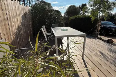 À 700 m des plages/sentier littoral, appartement avec espace jardin indépendant
