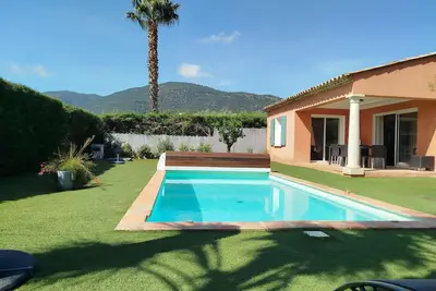 Image de Villa avec piscine privée dans résidence sécurisée
